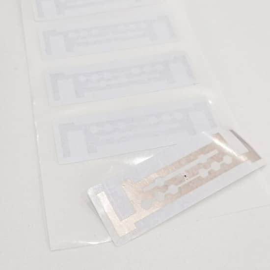 <strong>UHF RFID Anti Liquid Tag for Beverage Tracking</strong>