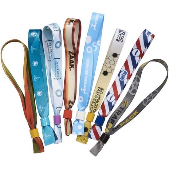 <strong>Customized Polyester Weaving Party Plastic Lock Wristband</strong>